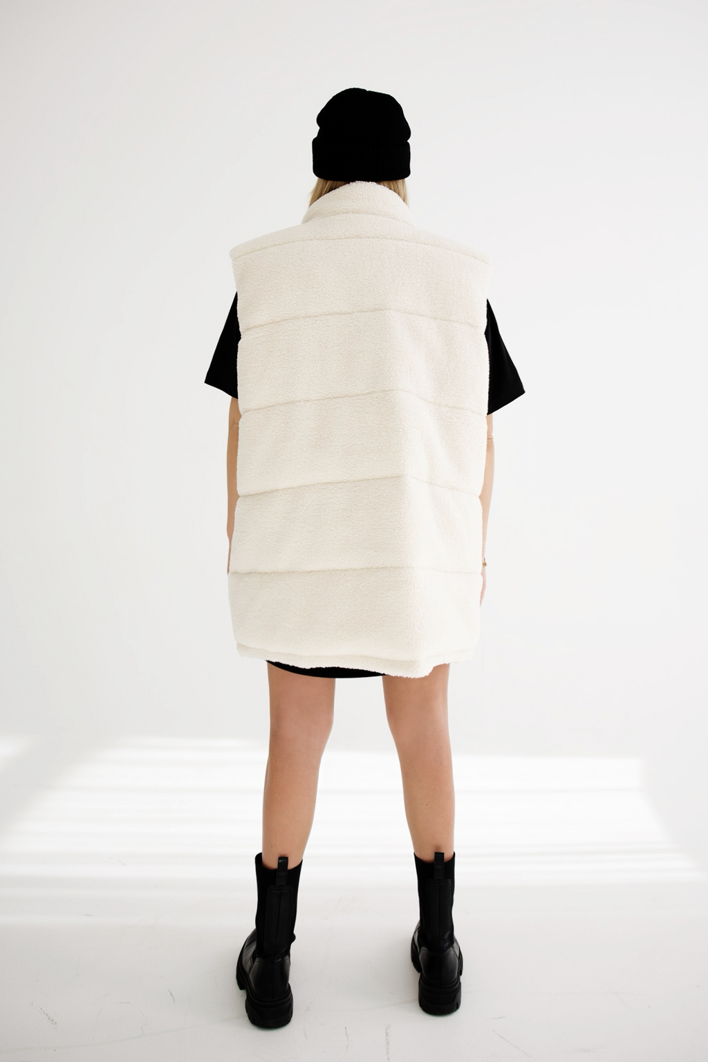 TEDDY VEST - OVERSIZED