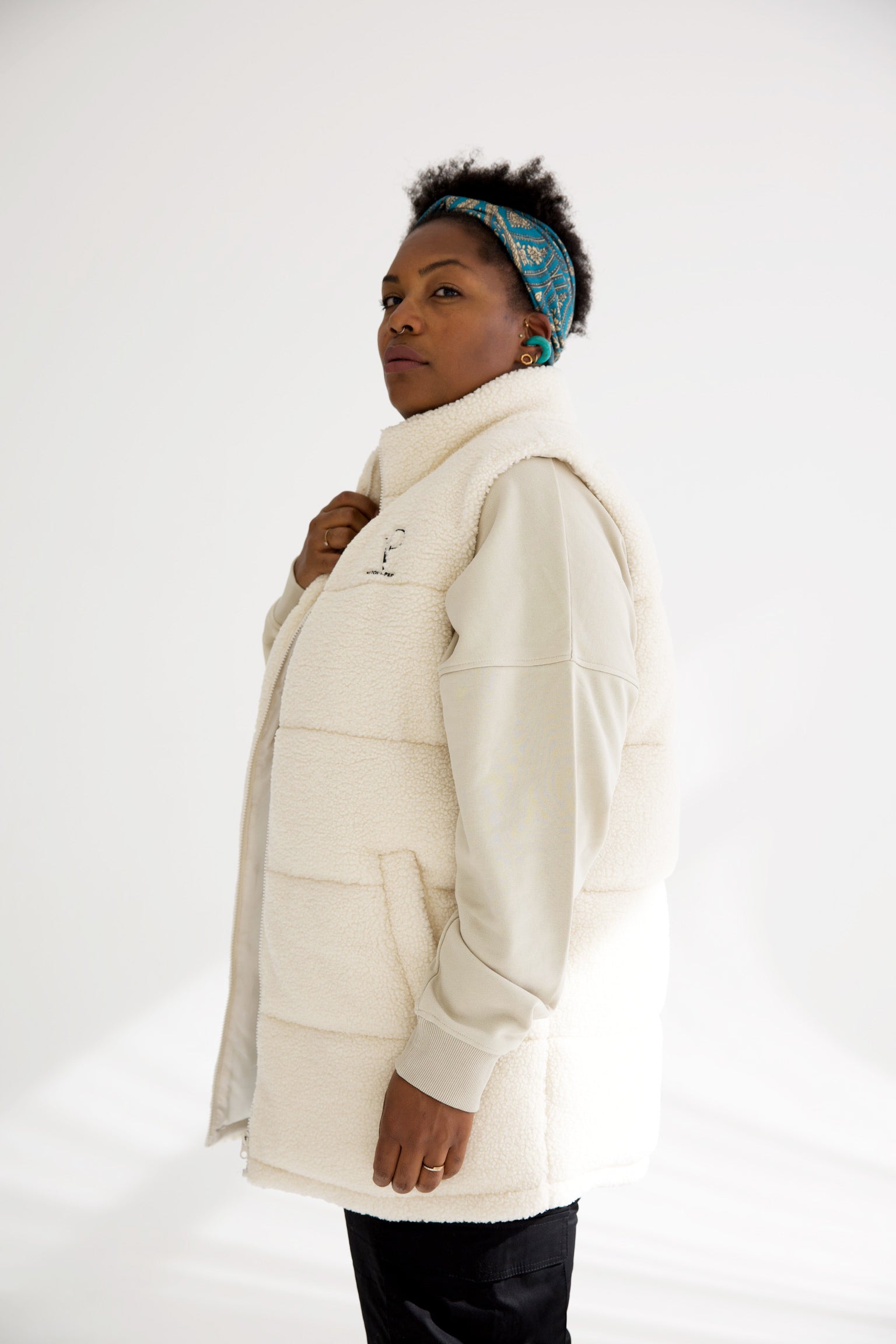 TEDDY VEST - OVERSIZED